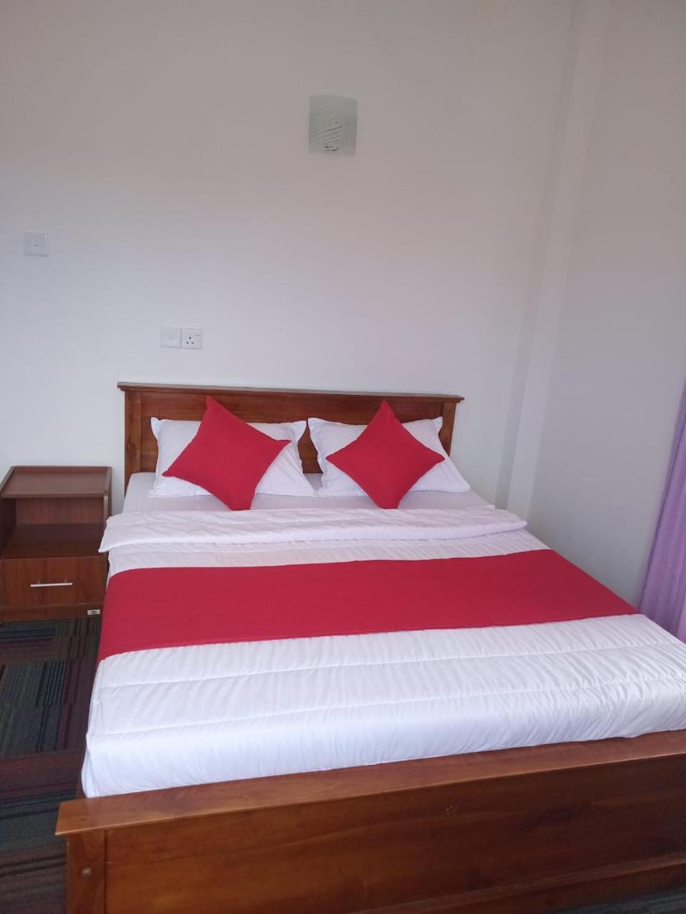 Frosty Heaven Guest House Нувара-Элия Экстерьер фото